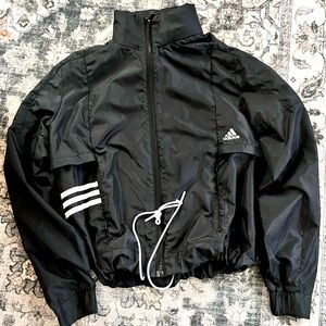 Adidas Black windbreaker jacket. 🖤🤍